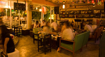 CoCo Bar Music & Restaurant